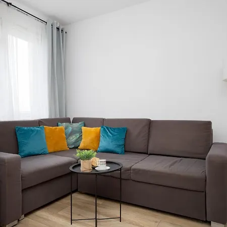 Modern Near Airport Wlochy By Renters Warsaw