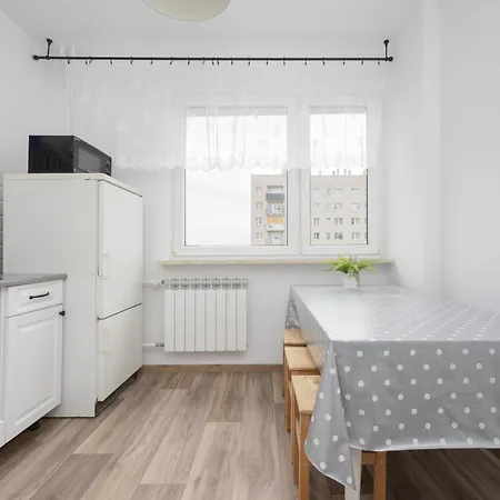Modern Near Airport Wlochy By Renters Apartment