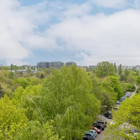 Modern Near Airport Wlochy By Renters ワルシャワ